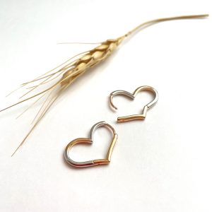 گوشواره دخترانه طرح قلب(بدل طلا)